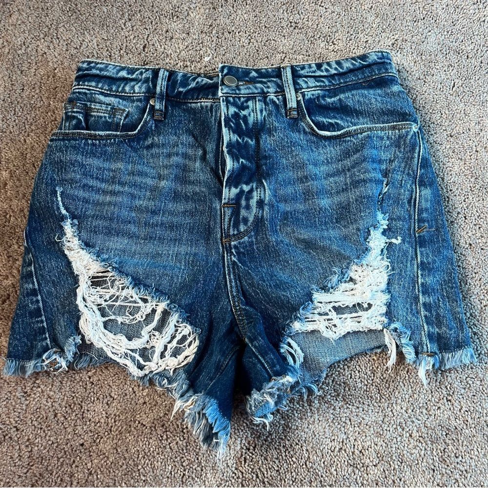 Good American Women's 4/27 High Waisted Denim Shorts.